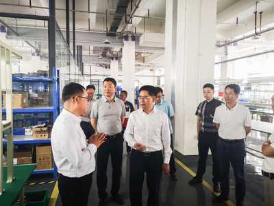 省经信厅与市经开区领导调研中航宇飞四川工厂，助力企业市场拓展与发展